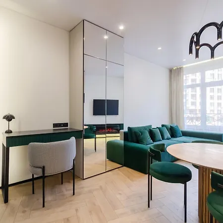 Petrovdom 02-76b Luxury Living In Rc Pechersk Plaza, Mykhaila Boichuka 19-а Daire