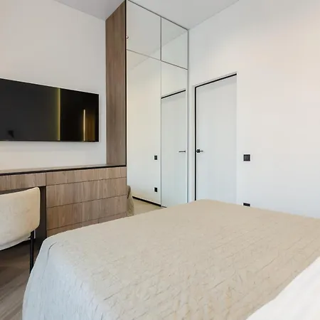 Petrovdom 02-76b Luxury Living In Rc Pechersk Plaza, Mykhaila Boichuka 19-а